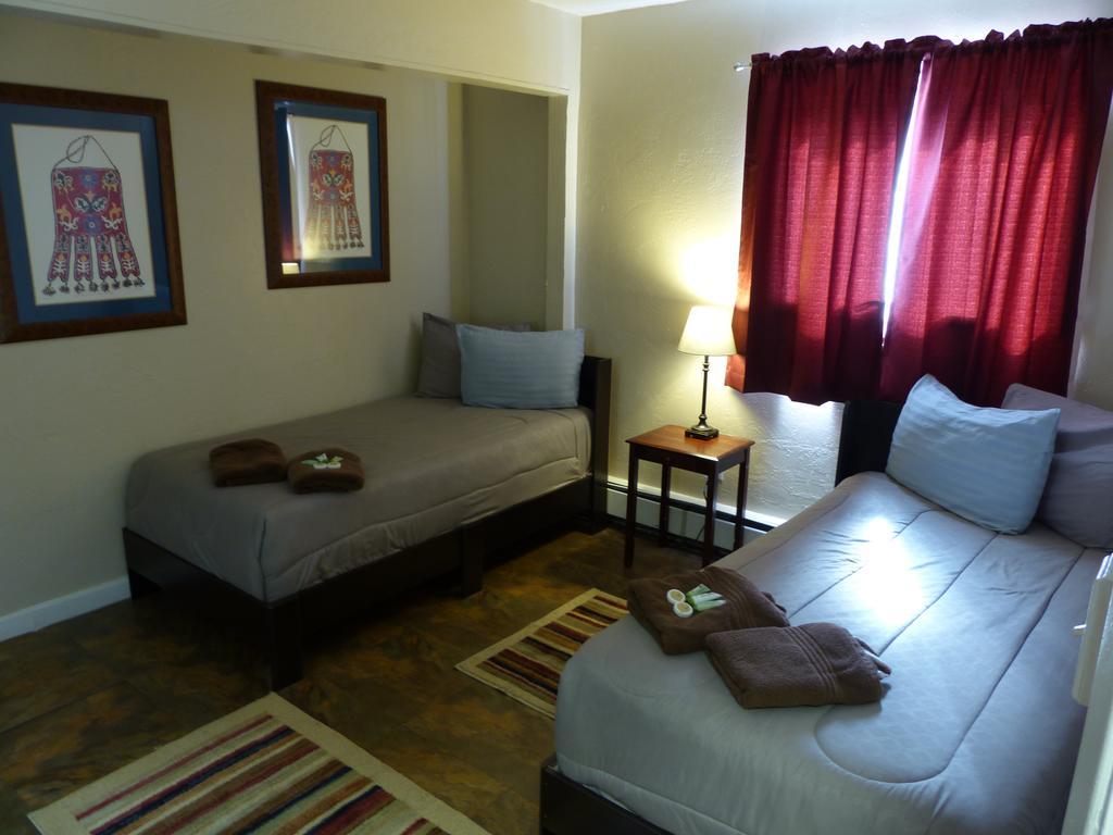 Bent Prop Inn & Hostel Of Alaska - Downtown أنكوراج المظهر الخارجي الصورة