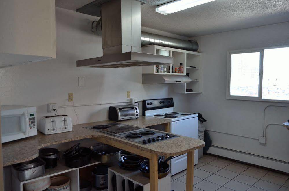 Bent Prop Inn & Hostel Of Alaska - Downtown أنكوراج المظهر الخارجي الصورة