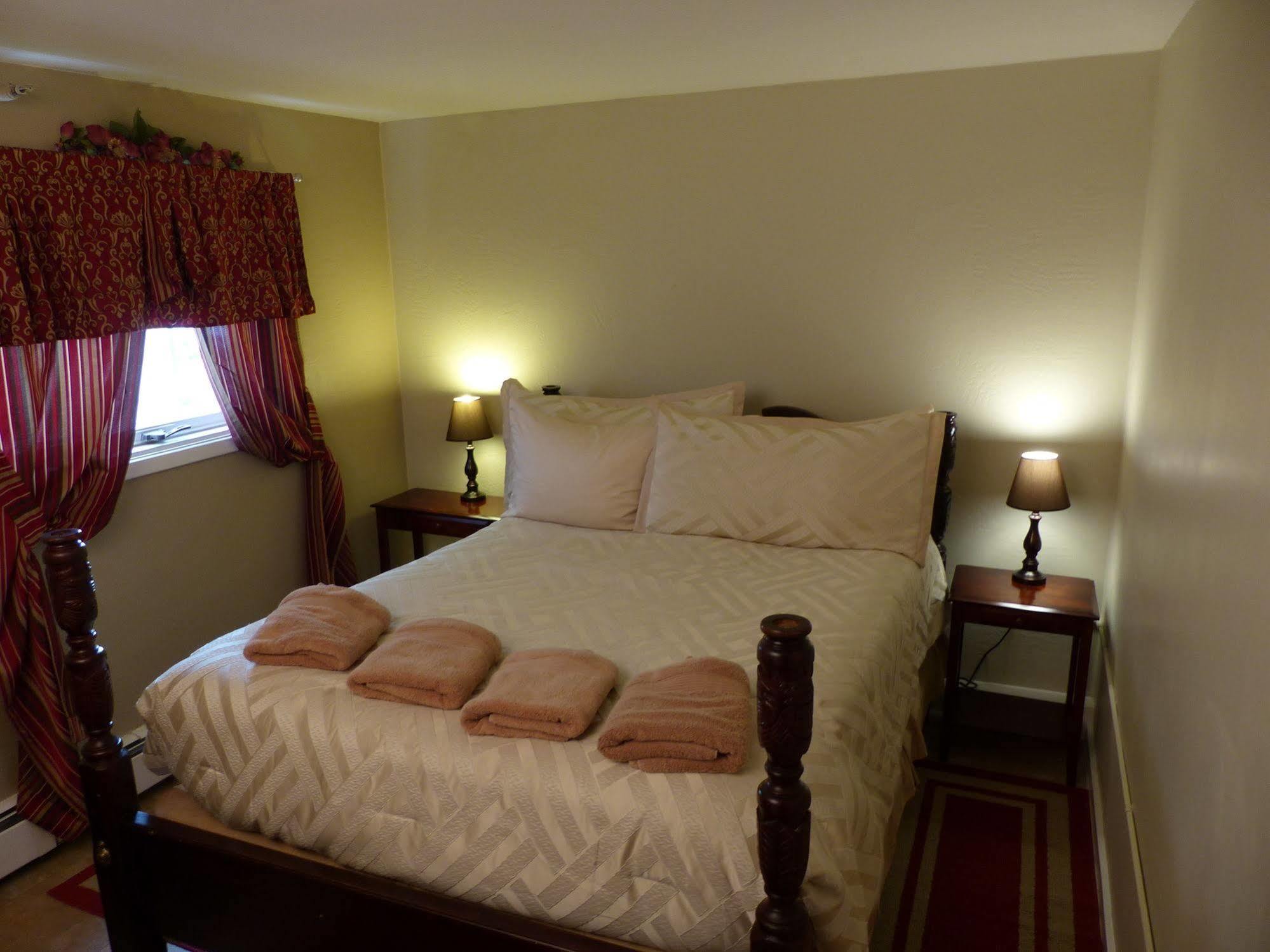 Bent Prop Inn & Hostel Of Alaska - Downtown أنكوراج المظهر الخارجي الصورة