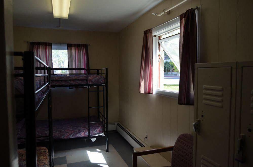 Bent Prop Inn & Hostel Of Alaska - Downtown أنكوراج المظهر الخارجي الصورة